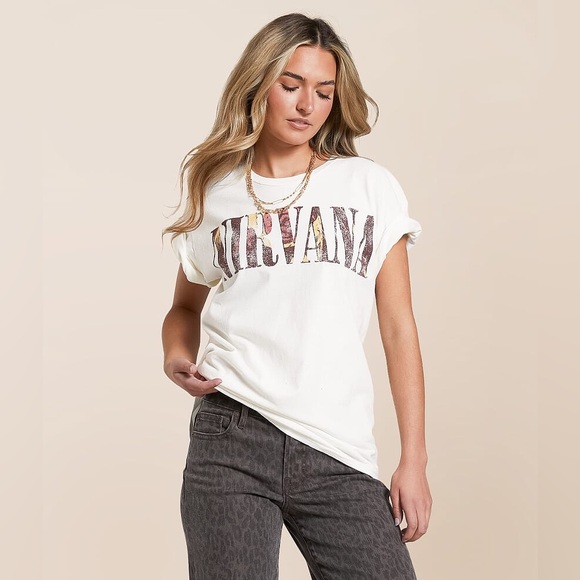 NWT Merch Traffic Nirvana Band T-Shirt Wash Cream Size Medium Oversized